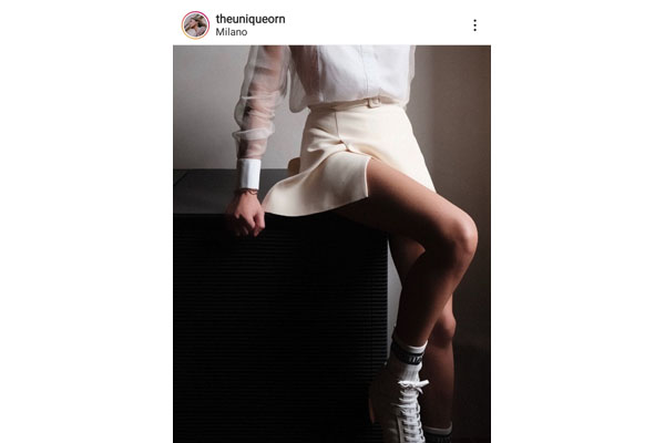 Look con le sneakers