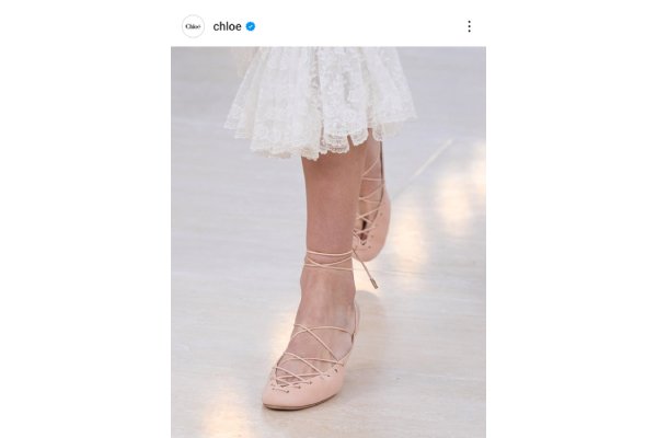 Scarpe corsetto